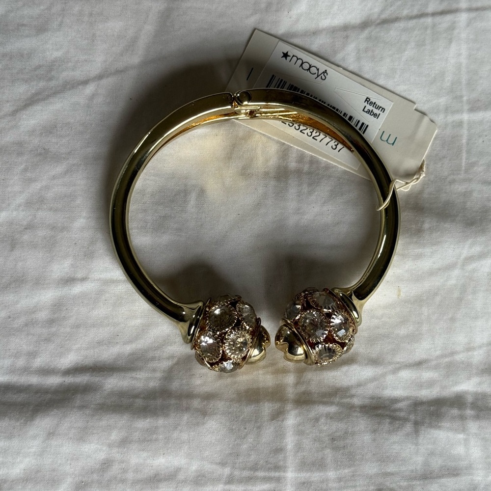 Elegant Gold plated Bracelet